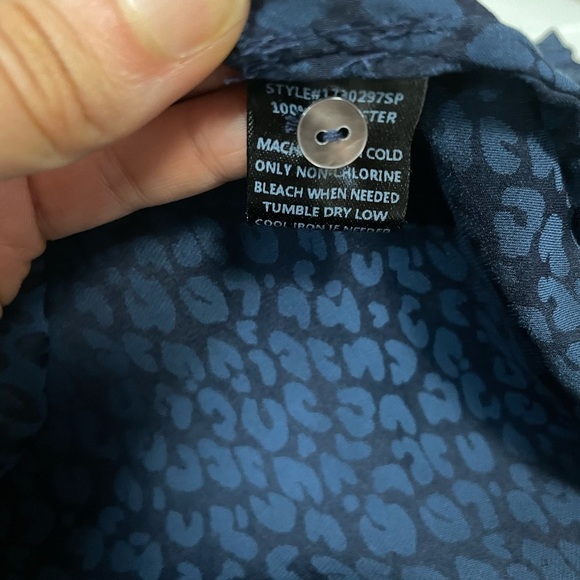 Current Air Blue Animal Print Blouse Ruffle Asymmetric Sleeve Size Small - Picture 3 of 7